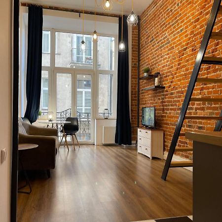 דירות לודז' Urokliwy Loft W Ncl Kamienica Vabank Nr 18 מראה חיצוני תמונה